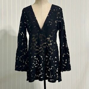Serene Women Lace Top 70 Cotton Bell Sleeve Medium‎ Digital Grunge Black Tunic